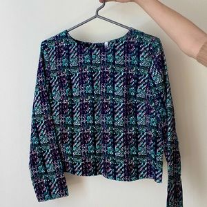 Top with long sleeves